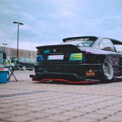 RACES задно крило за BMW E36