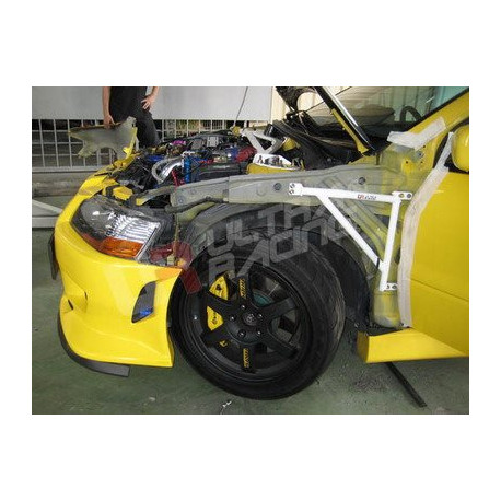 Разпънки Mitsubishi EVO 7/8/9 UltraRacing 3-точки разпънка за калник | race-shop.bg